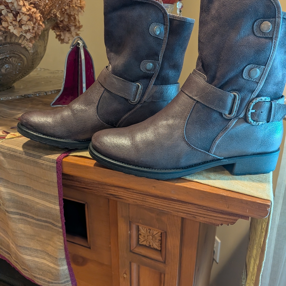 BareTraps Dark Grey Suede Water Resistant Winter Boots
